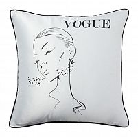 подушка с надписью vogue в Астрахани